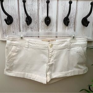 Hollister Women's White Soft Denim Shorts, Size 5, 27